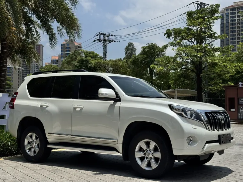 Toyota Prado — фото 3