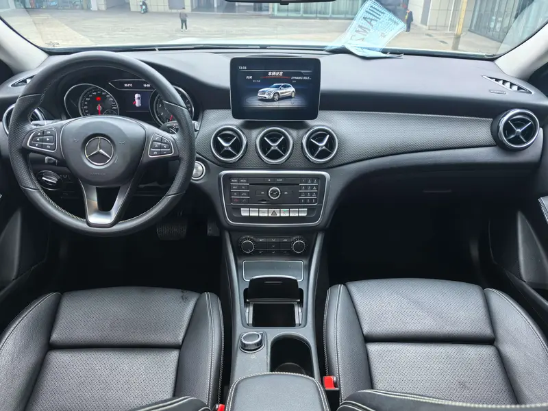 Mercedes-Benz GLA — фото 9