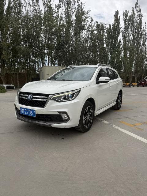 Venucia T70