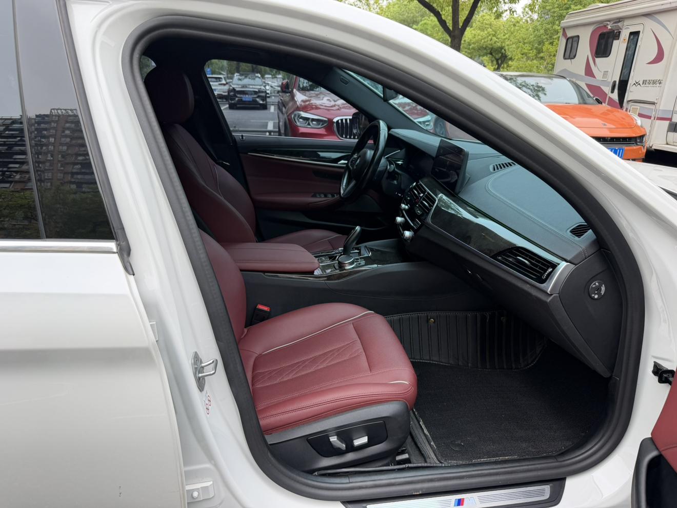 BMW 5 Series: фотография 4 из 13