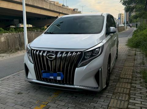 GAC Trumpchi M8