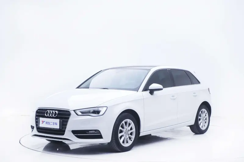 Audi A3 — фото 1