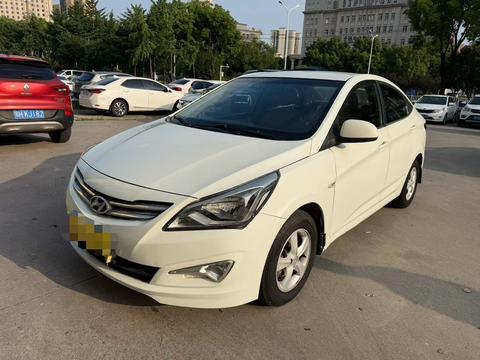 Hyundai Reina