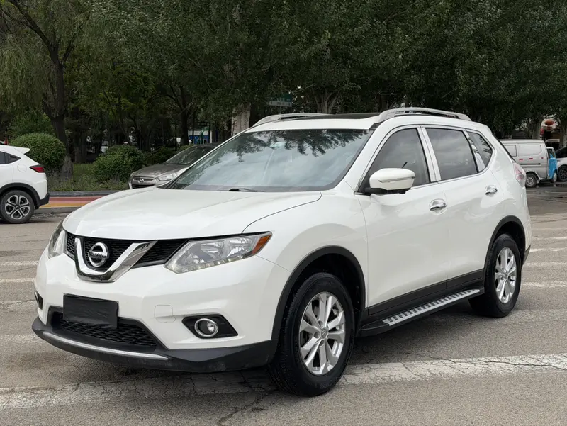 Nissan X-Trail — фото 1