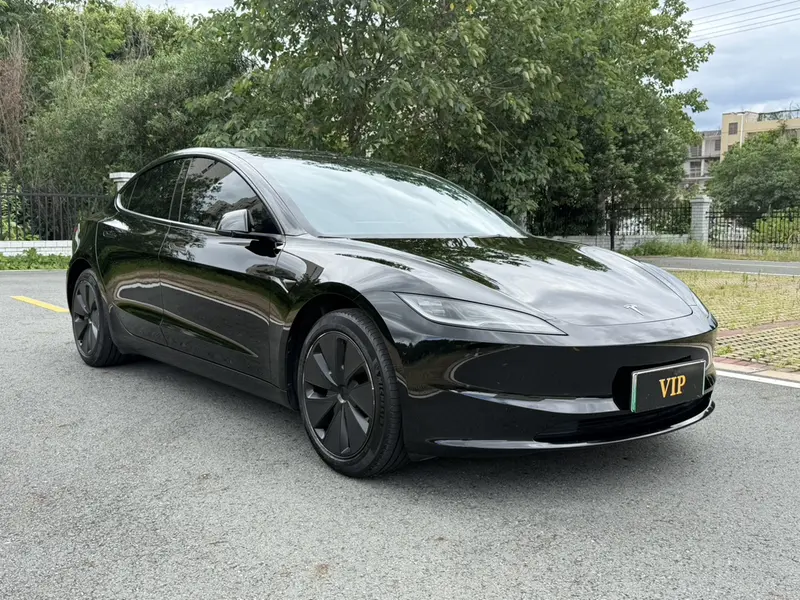 Tesla Model 3 — фото 3