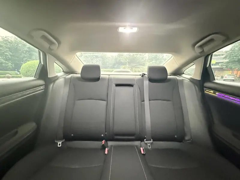 Honda Civic — фото 15