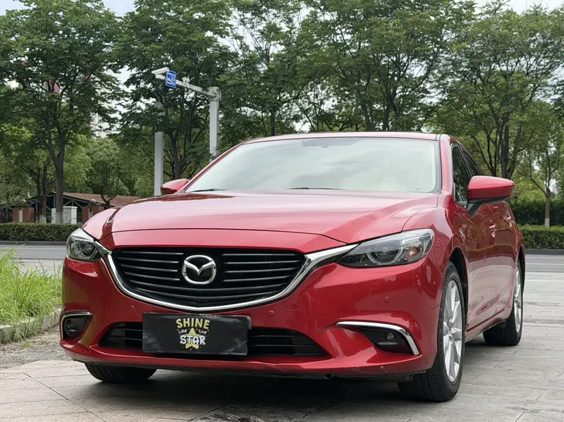 Mazda Atenza 2.0 L Luxury