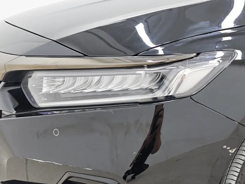Honda Accord — фото 9