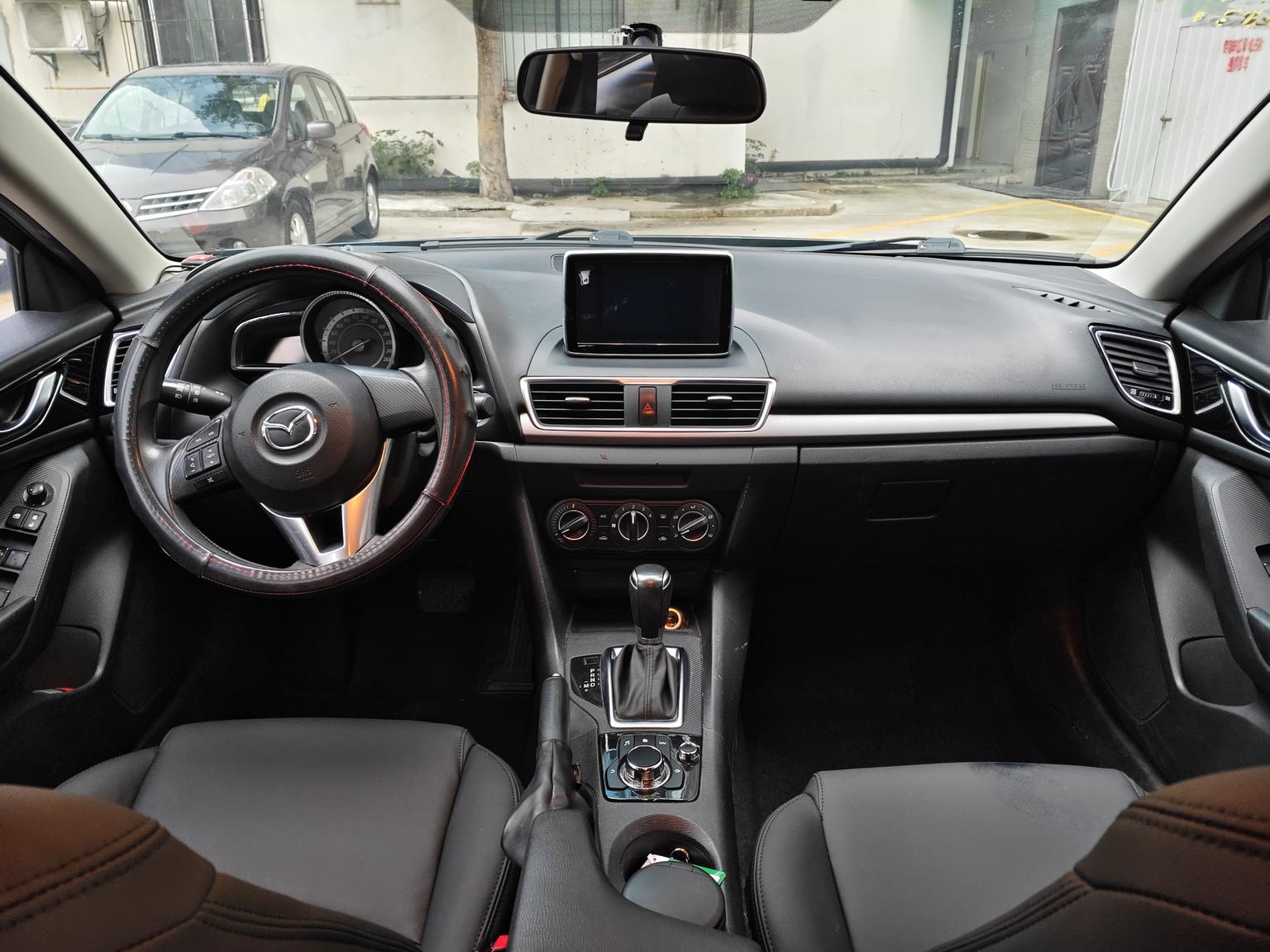 Mazda Mazda3 — фотографии объявления, Фото 5