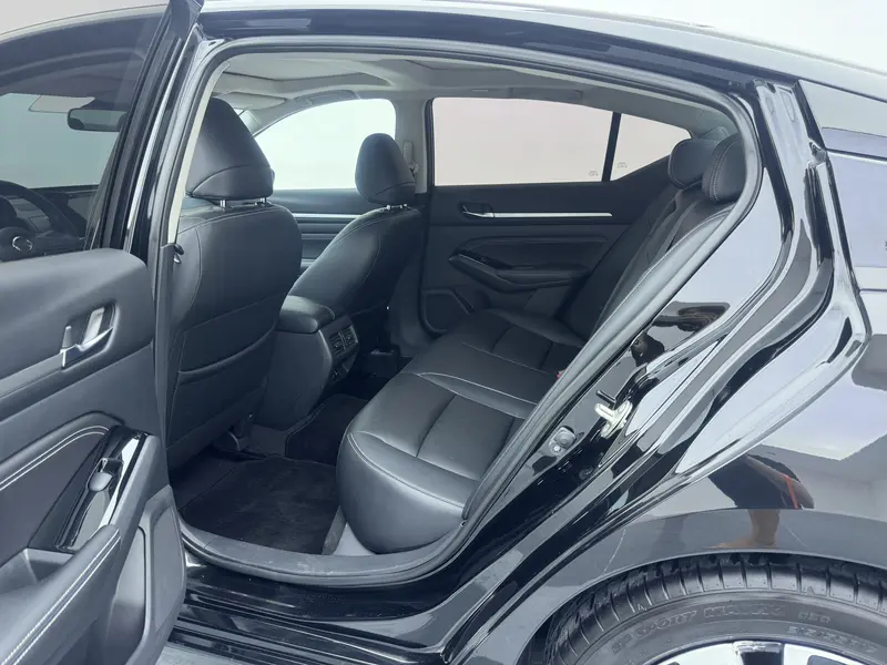 Nissan Teana 2.0 L XL Comfort — фото 16