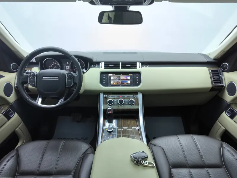 Land Rover Range Rover 3.0 V 6 SC HSE — фото 14