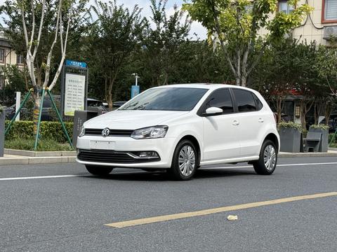 Volkswagen Polo 2016 1.6L AT Comfort