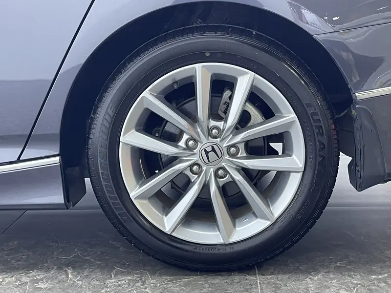 Honda Accord 260 TURBO Luxury — фото 11