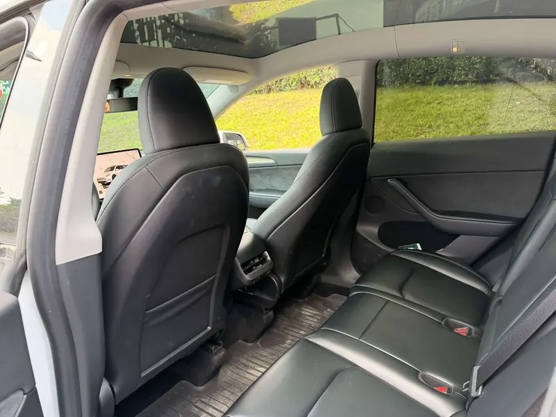 Tesla Model Y Performance — фото 10