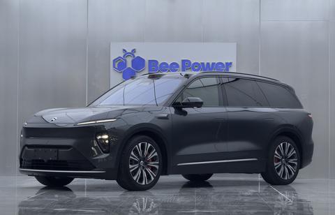 Nio ES8