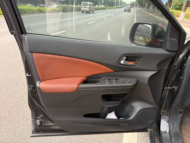 Honda CR-V 2.0L моноприводный — фото 15