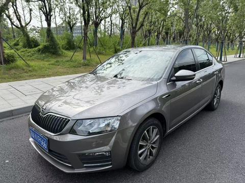 Skoda Octavia 2017 1.6L AT