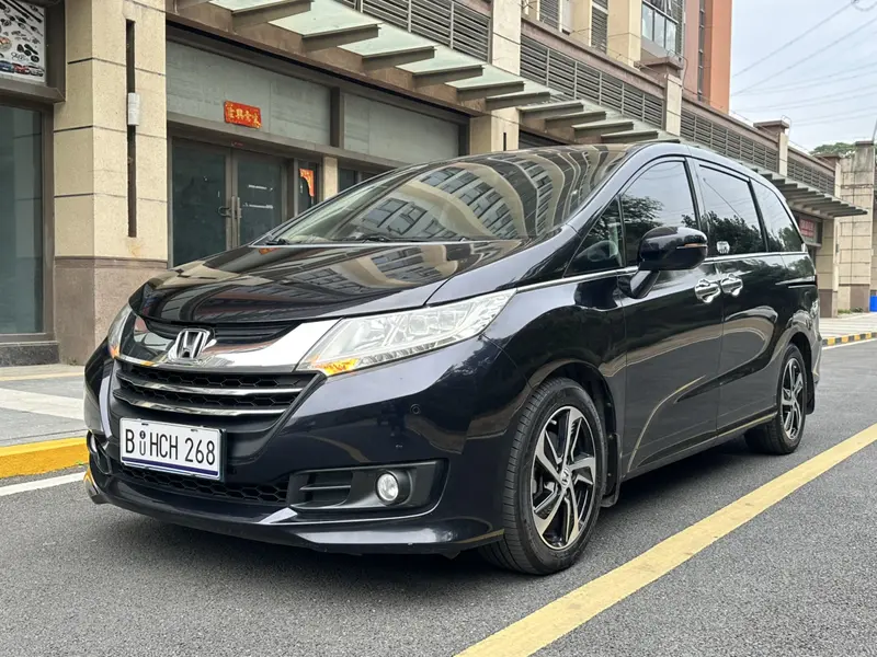 Honda Odyssey — фото 1