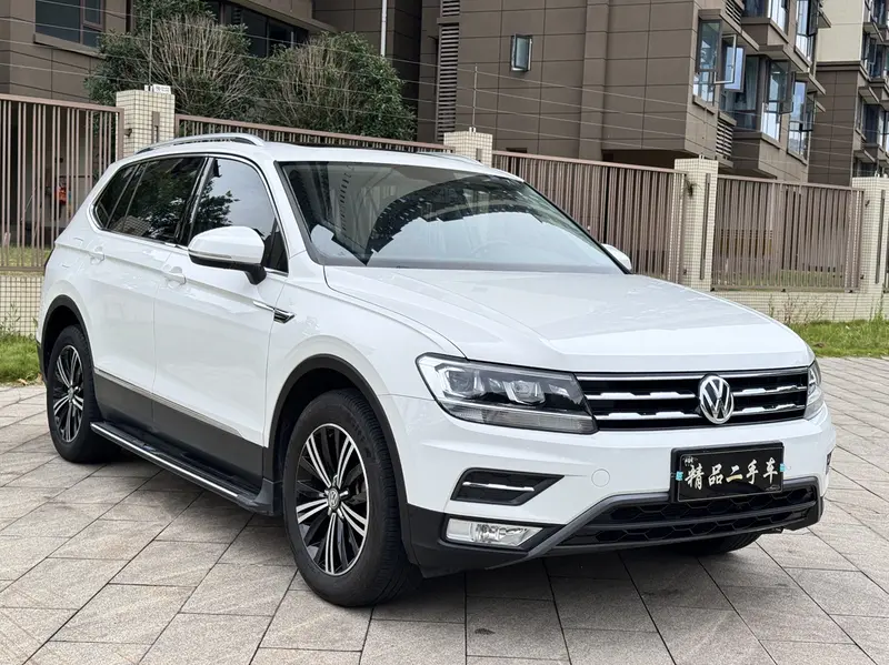 Volkswagen Tiguan L — фото 3