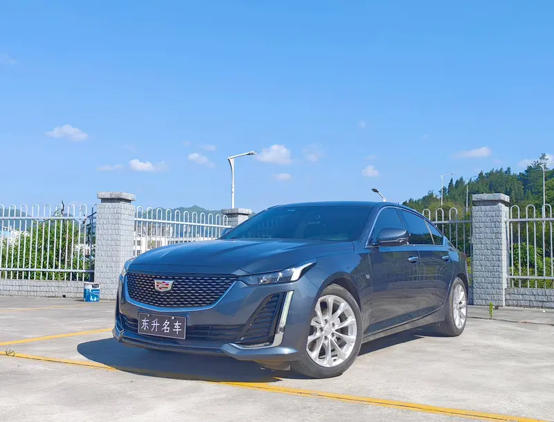 Cadillac CT5 — фото 1