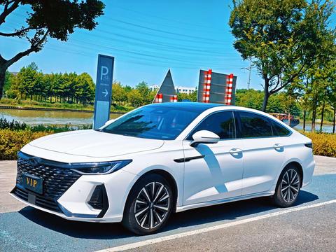 Chery Arrizo 8