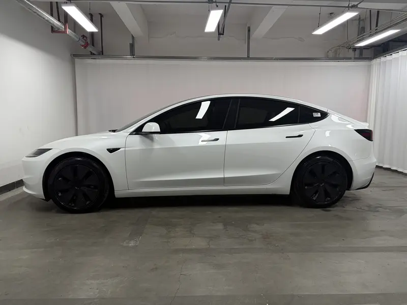 Tesla Model 3 — фото 4