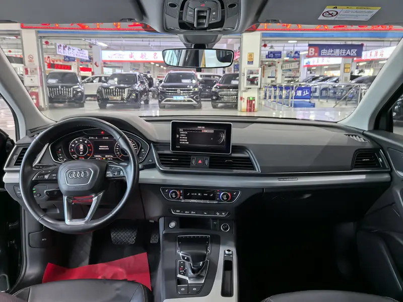 Audi Q5L 40 TFSI стиль V — фото 7