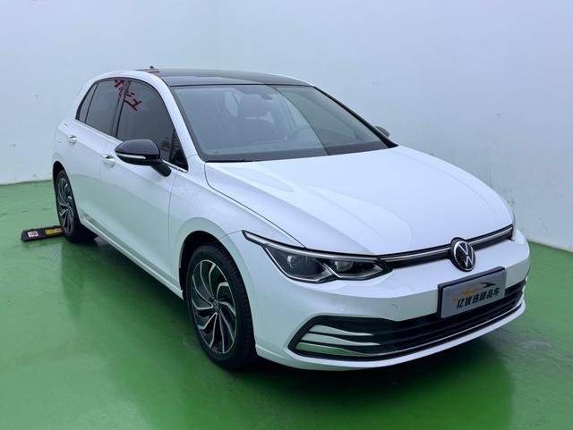Volkswagen Golf 2022 Белый из Китая, фото 4