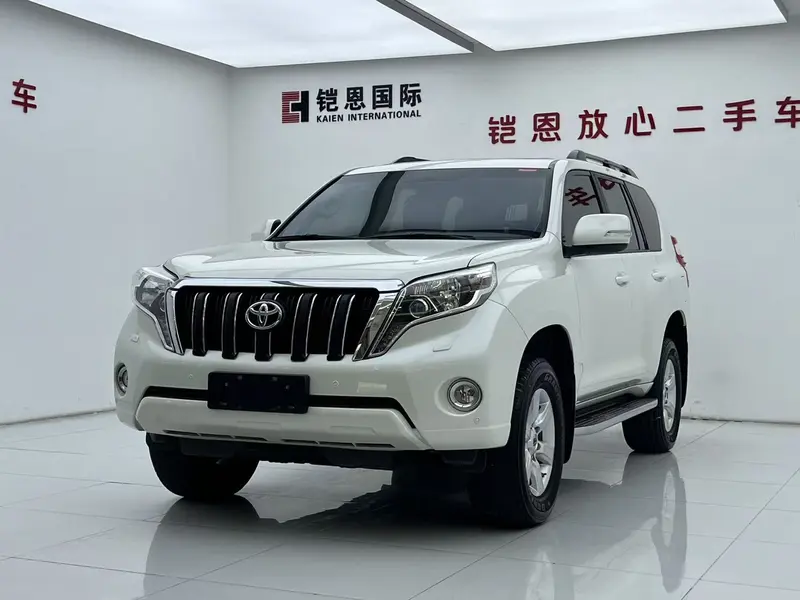 Toyota Prado — фото 1
