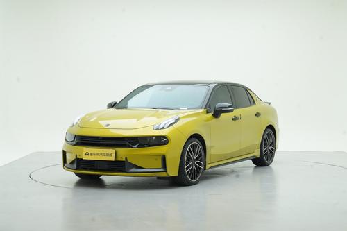 Lynk & Co 03