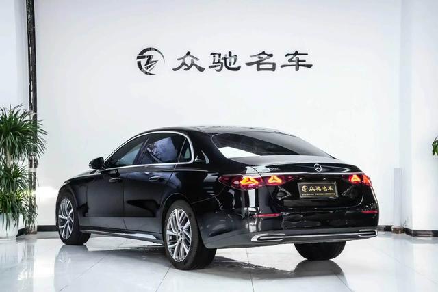 Mercedes-Benz E-class 2024 Черный из Китая, фото 5