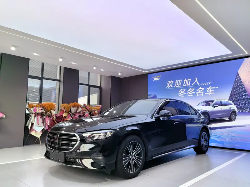 Mercedes-Benz E-Class E 260 L (.3)