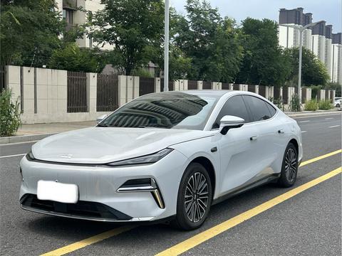 Geely Galaxy Starshine 8 PHEV