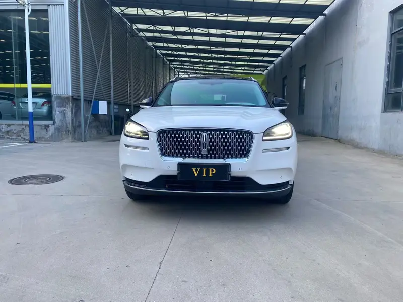 Lincoln Corsair 2.0 T 2 WD — фото 2