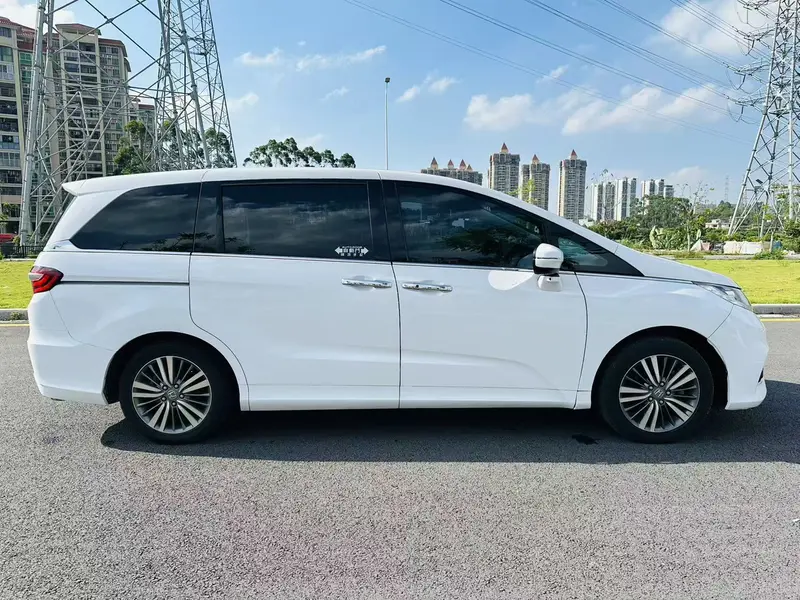 Honda Odyssey — фото 6