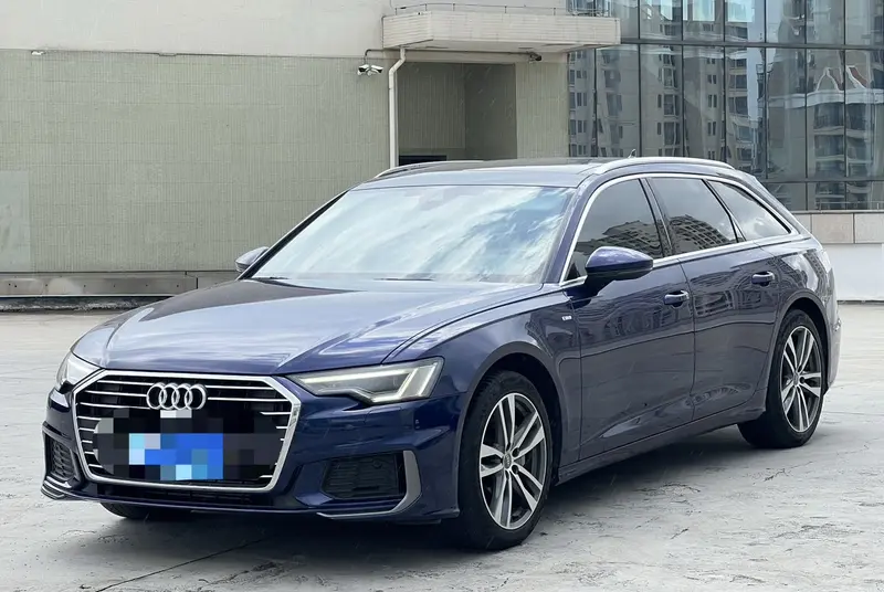Audi A6 — фото 1