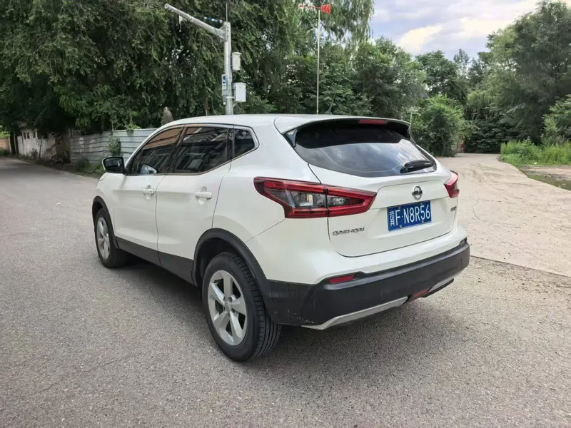 Nissan Qashqai — фото 4