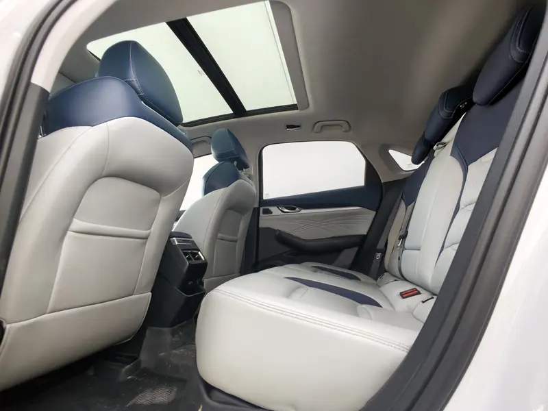 Geely Preface — фото 10