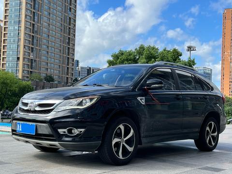 BYD S7