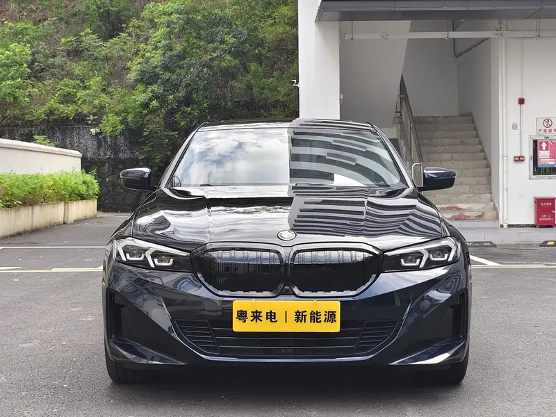 BMW i3 eDrive35L — фото 2