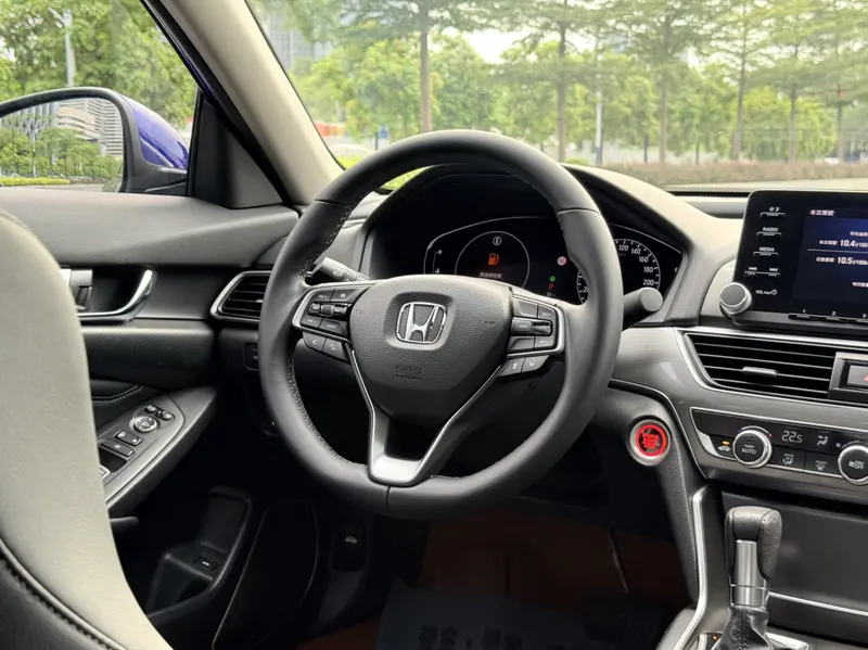 Honda Accord — фото 13