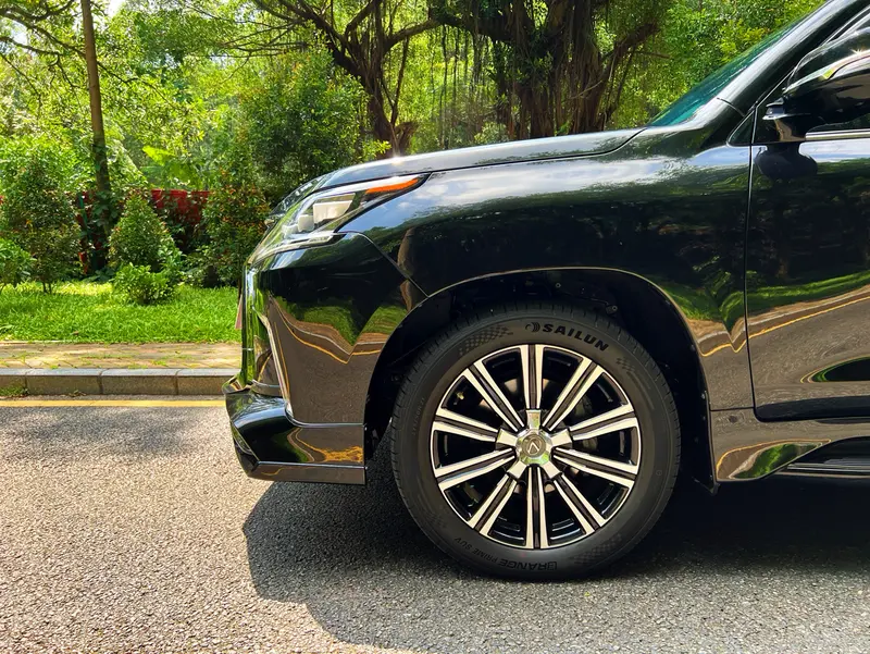 Lexus LX — фото 4