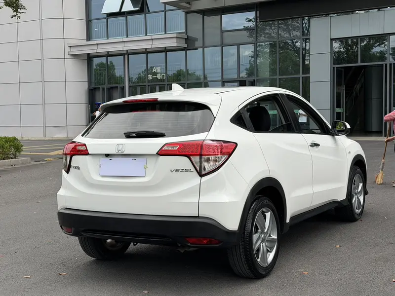 Honda Vezel 1.5L CVT — фото 7