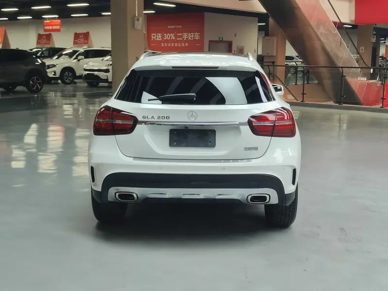 Mercedes-Benz GLA — фото 6