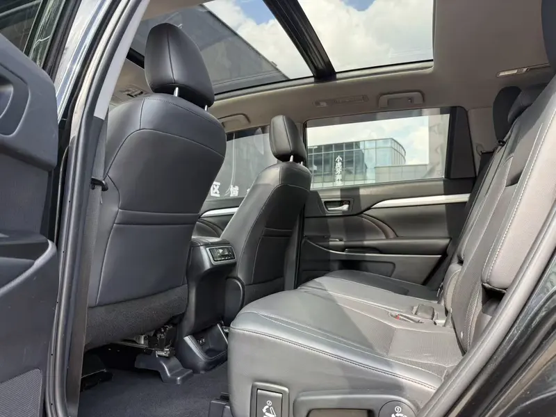 Toyota Highlander 2.0 T 4 WD Luxury 7 VI — фото 9