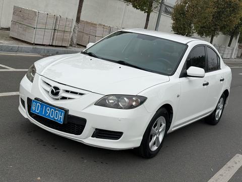 Mazda 3, 2010 год
