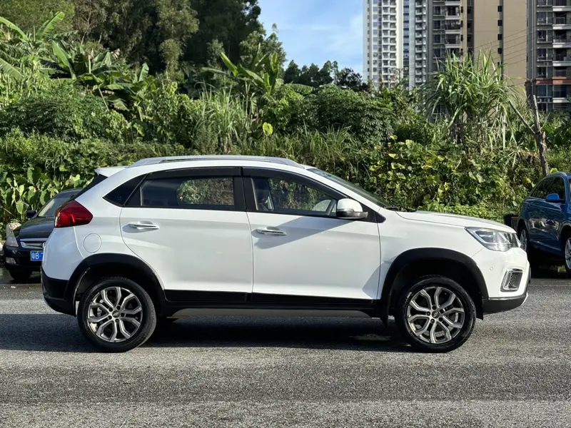 Chery Tiggo 3x — фото 8