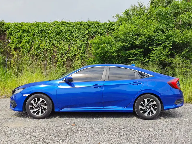 Honda Civic — фото 4