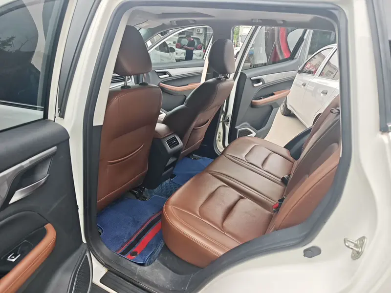 Geely Vision X6 PRO 1.4T автомат премиум — фото 10