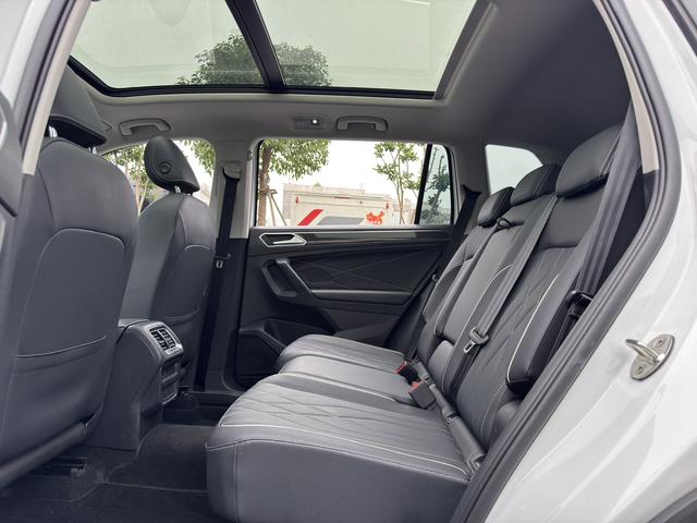 Volkswagen Tiguan L 2025 Белый из Китая, фото 3